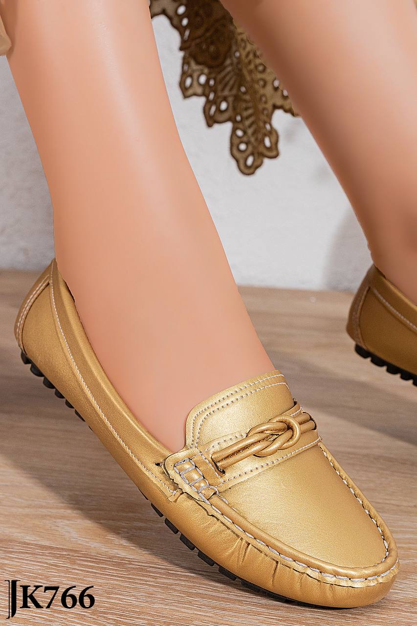 /public/uploads/photos/shares/Suzy shoes/IMG_4017.jpeg